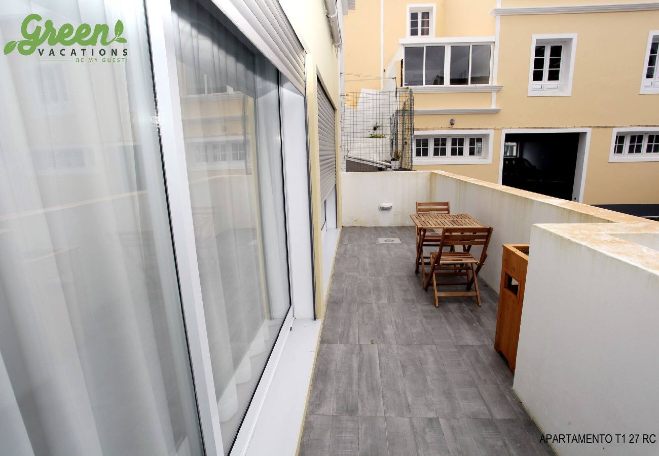 Apartamento em Ponta Delgada - Apartamentos Mãe de Deus 27/RC