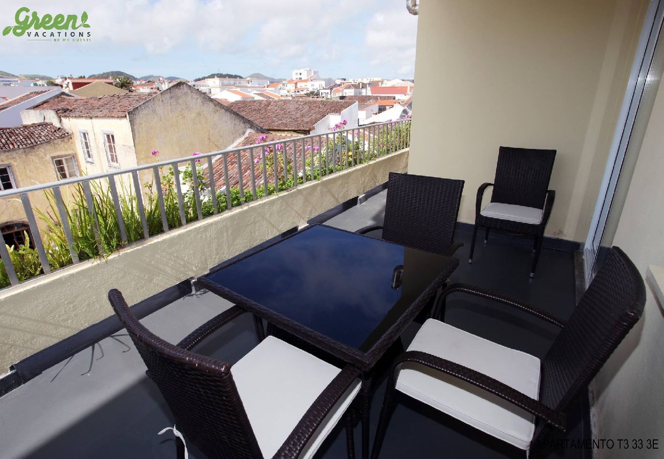 Apartamento em Ponta Delgada - Apartamentos Mãe de Deus 33 3E