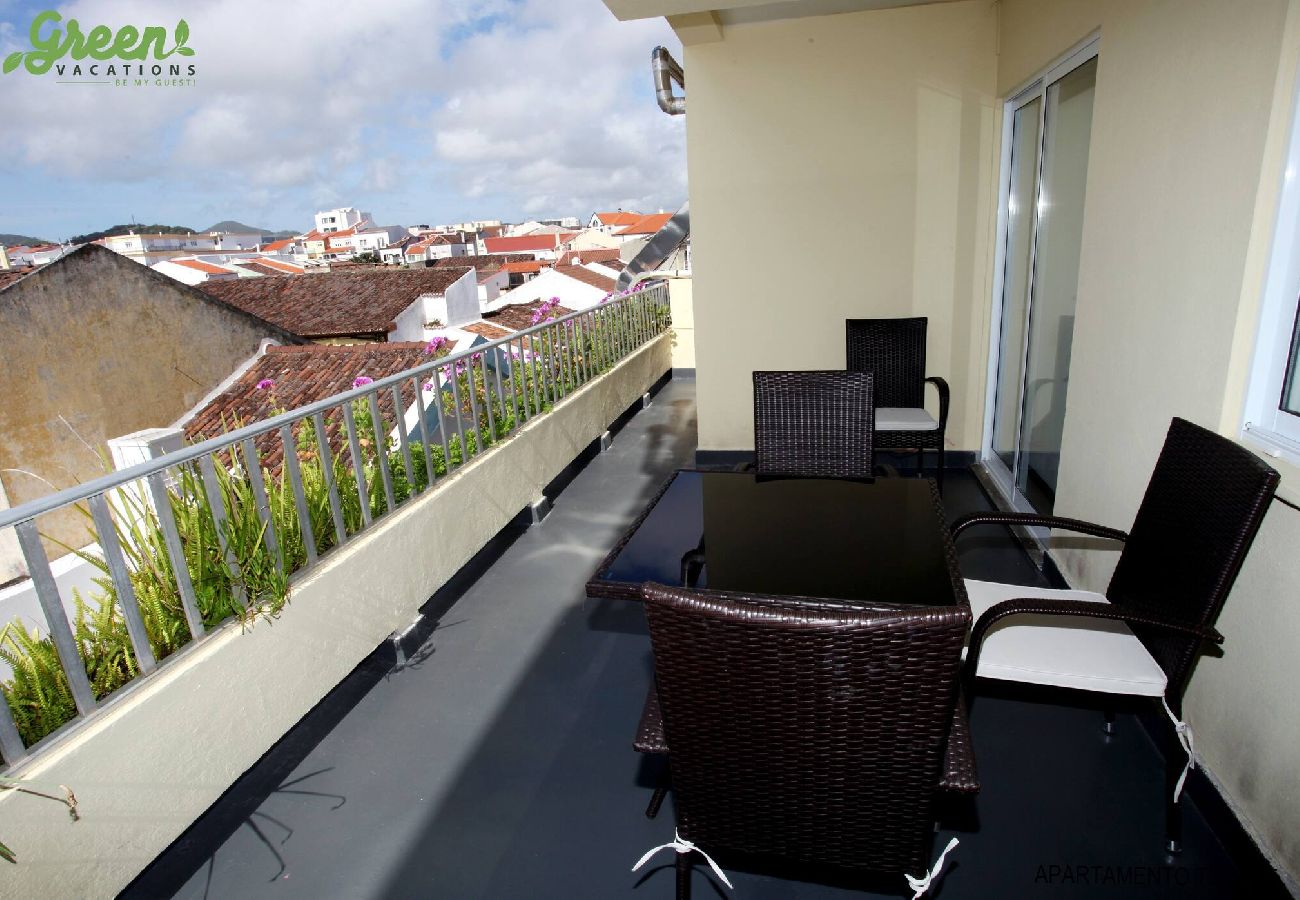 Apartamento em Ponta Delgada - Apartamentos Mãe de Deus 33 3E