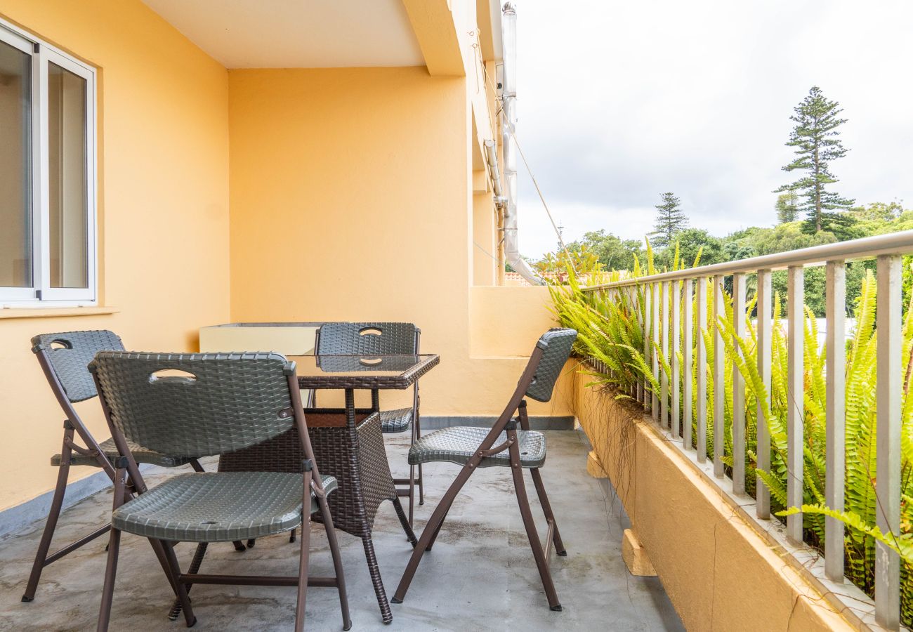 Apartamento em Ponta Delgada - Apartamentos Mãe de Deus 33 3E