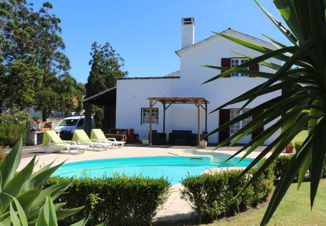 Casa em Fenais da Luz - Batalha House by Green Vacations