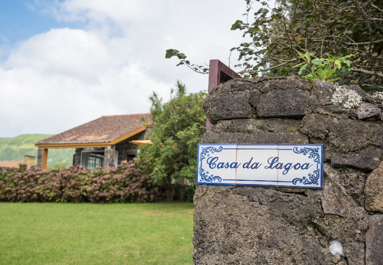 Casa em Sete Cidades - Casa da Lagoa by Green Vacations