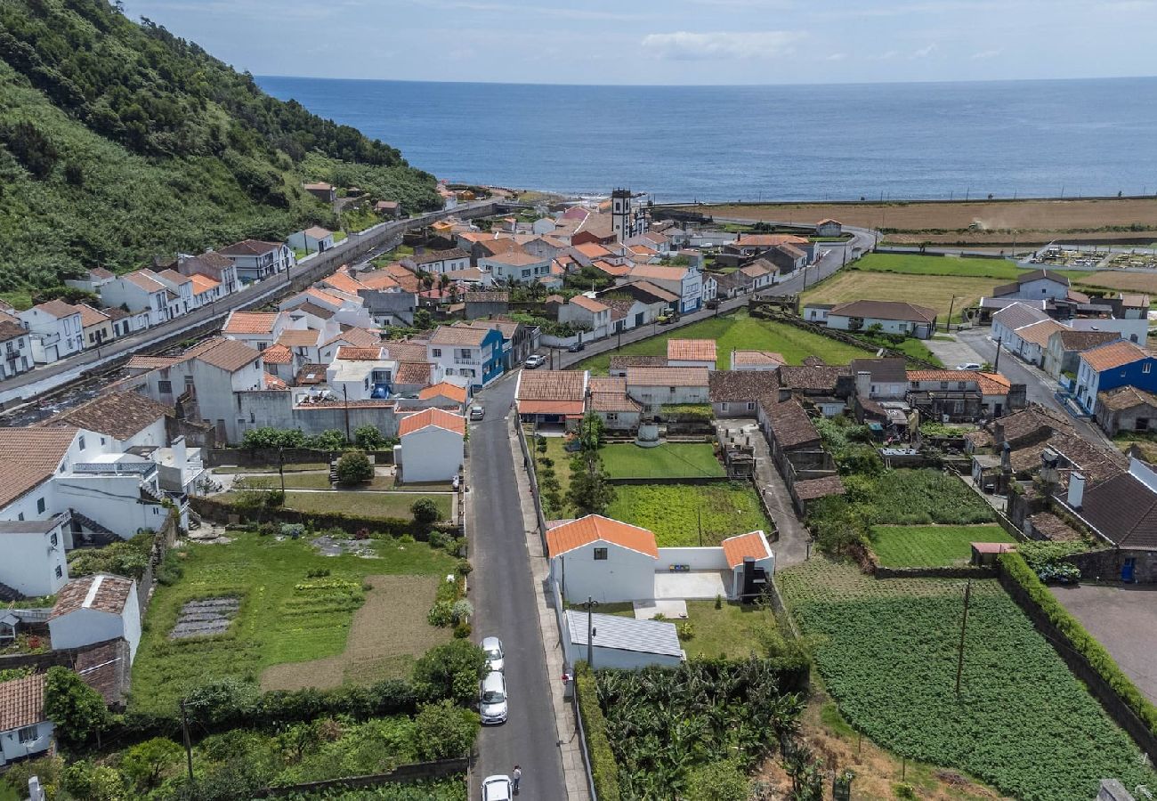 Casa em Faial da Terra - Encanto Village House