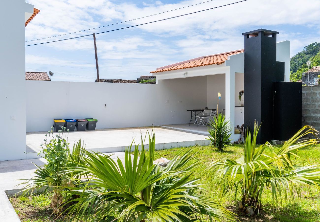 Casa em Faial da Terra - Encanto Village House