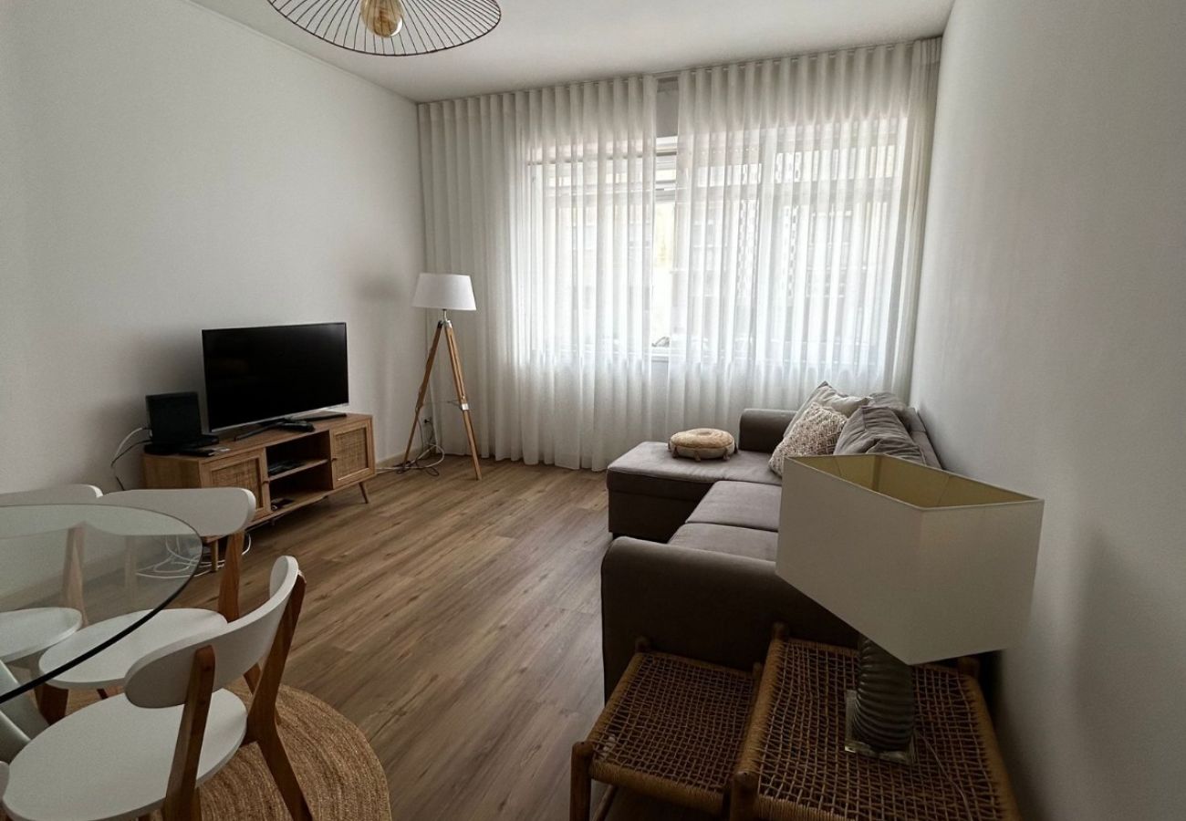 Apartamento em Ponta Delgada - Avenida E