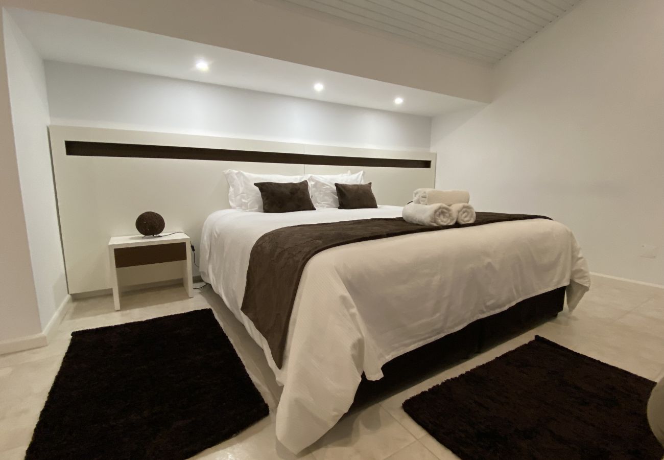 Quarto em Ponta Delgada - The Rock Guest House 1