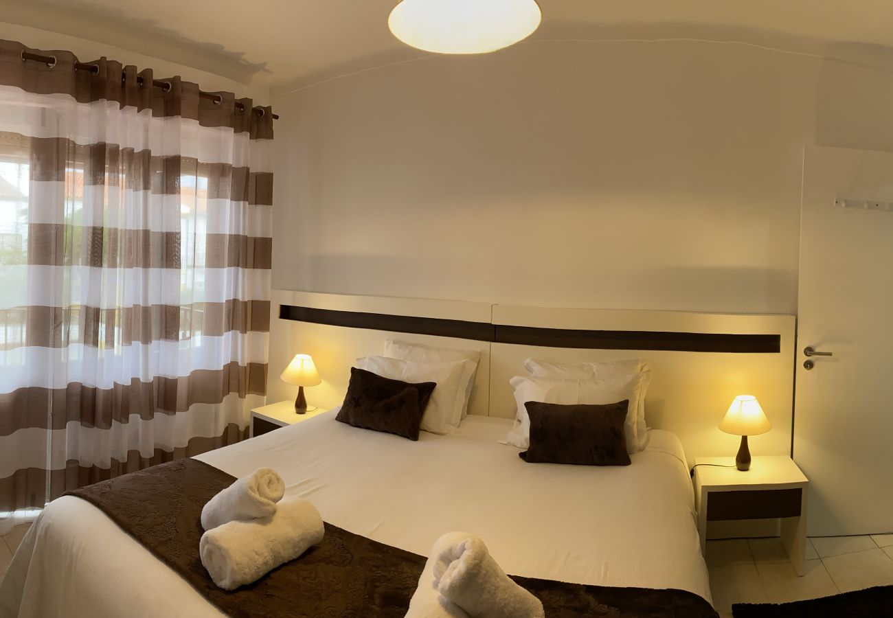 Quarto em Ponta Delgada - The Rock Guest House 1