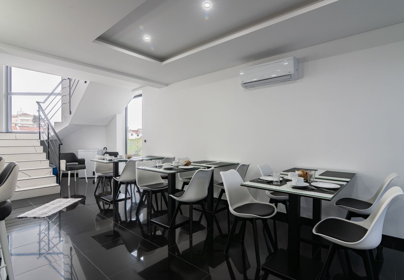 Quarto em Ponta Delgada - The Rock Hostel 1