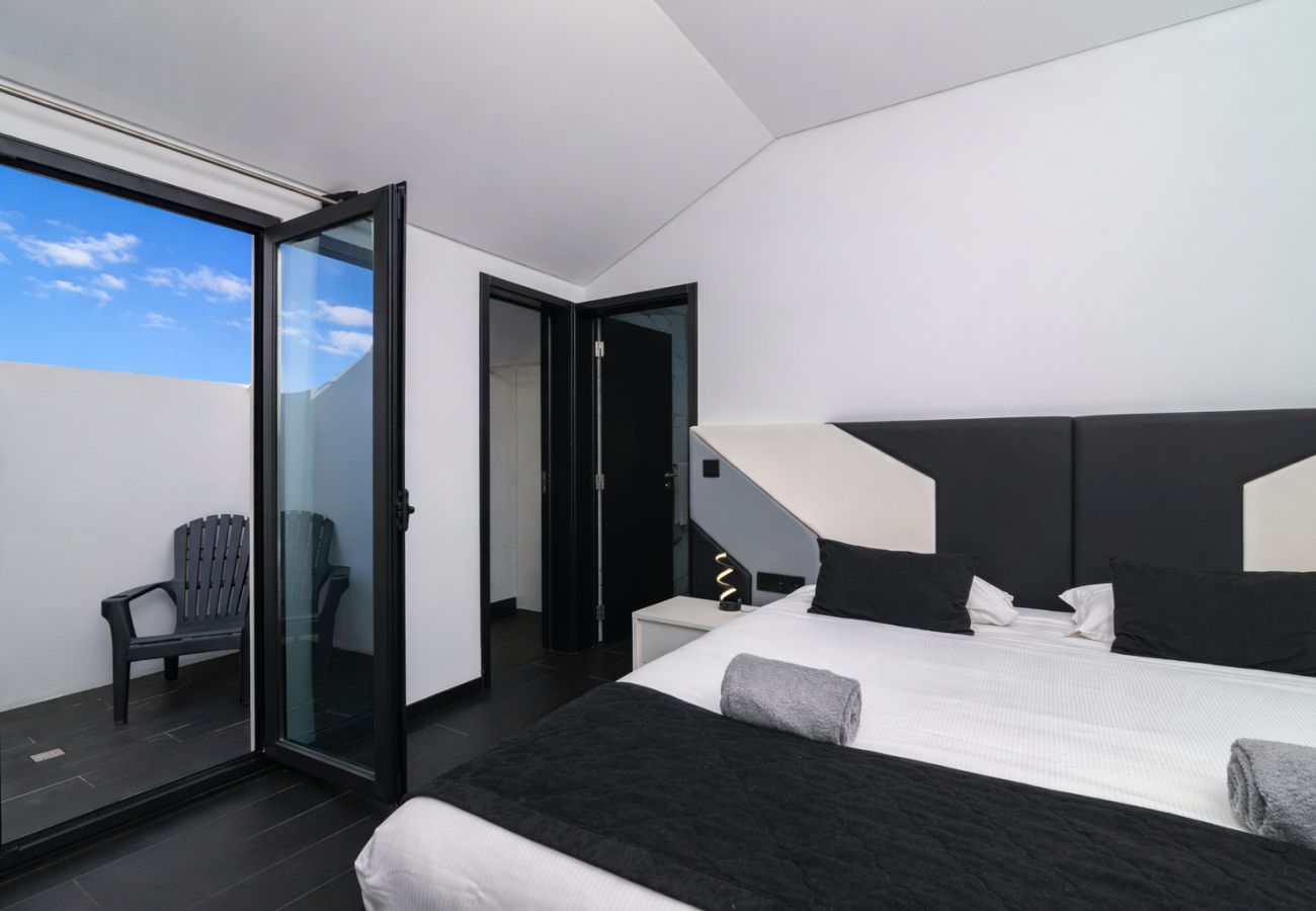 Quarto em Ponta Delgada - The Rock Hostel 1