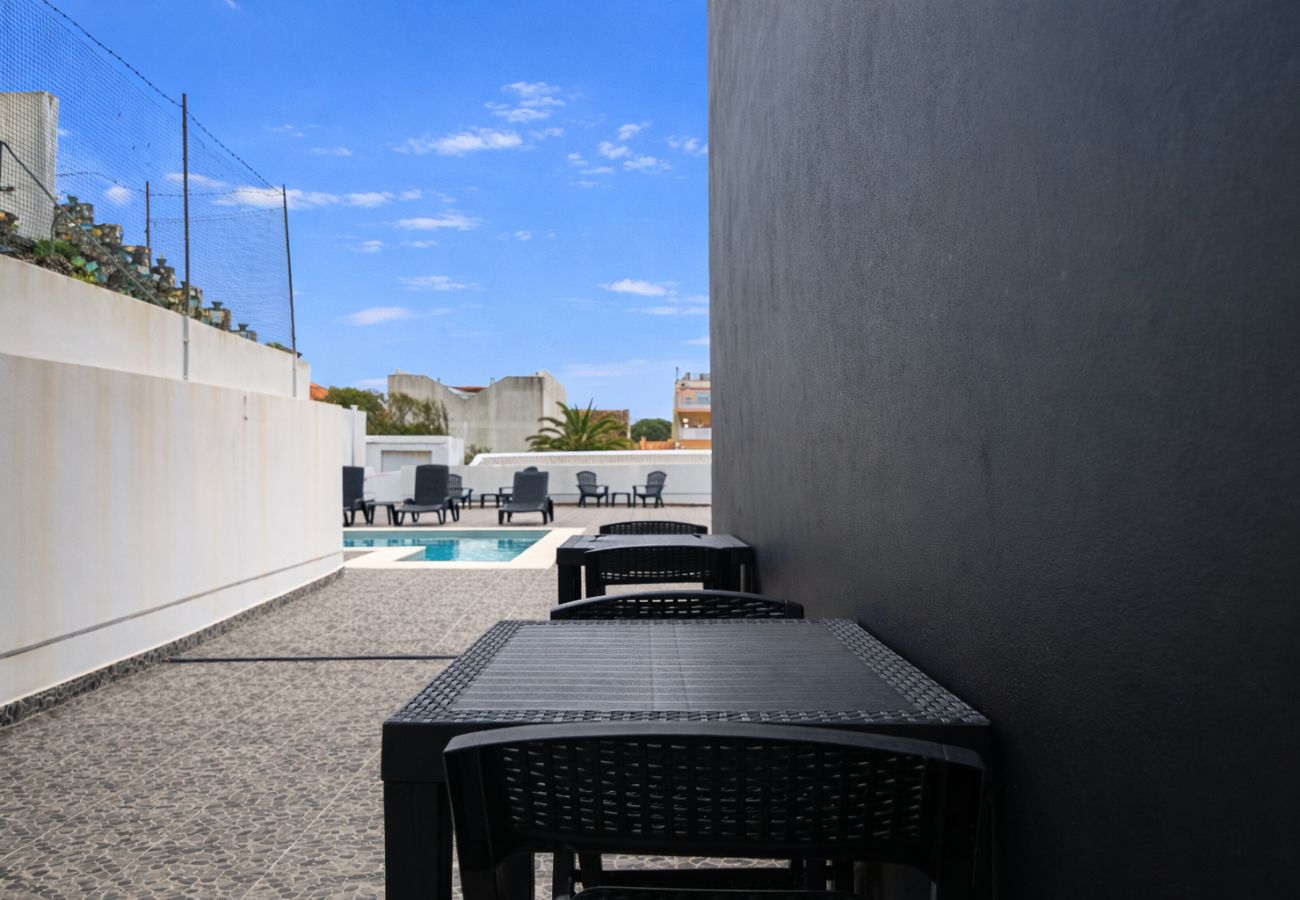 Quarto em Ponta Delgada - The Rock Hostel 1