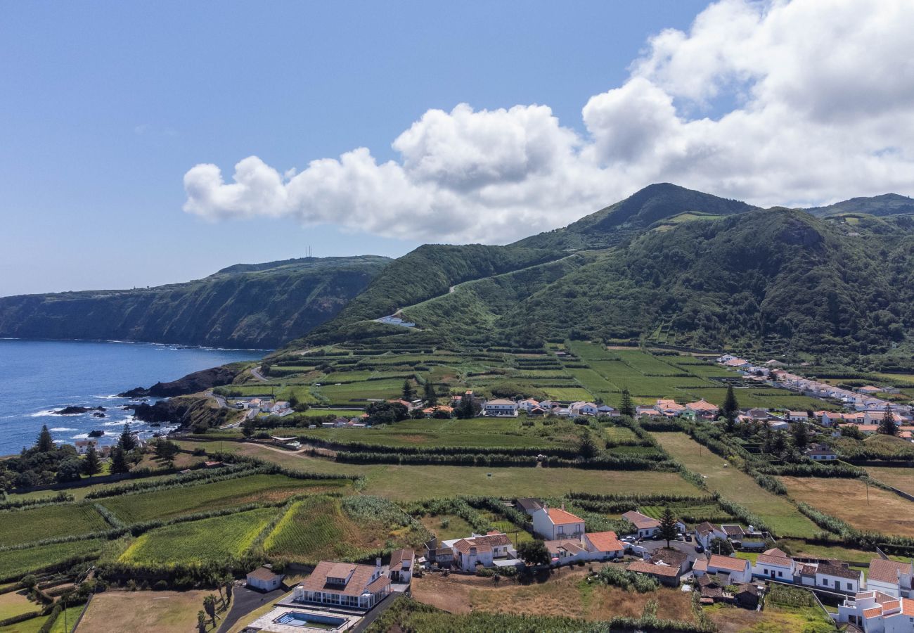 Villa em Mosteiros - Mosteiros Natural Sea View