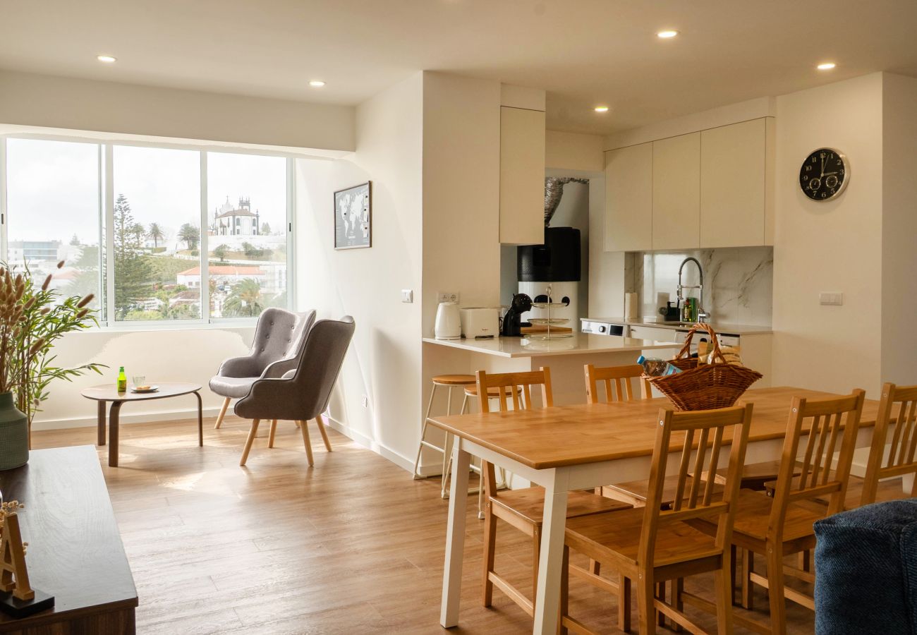 Apartamento em Ponta Delgada -  Sunset Marina View by Green Vacations