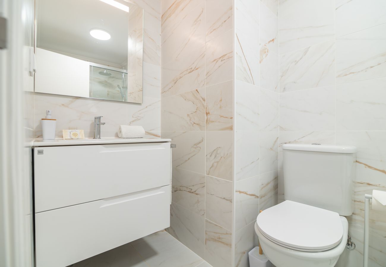 Apartamento em Ponta Delgada - MAR & LAVA 84-Downtown Apartment