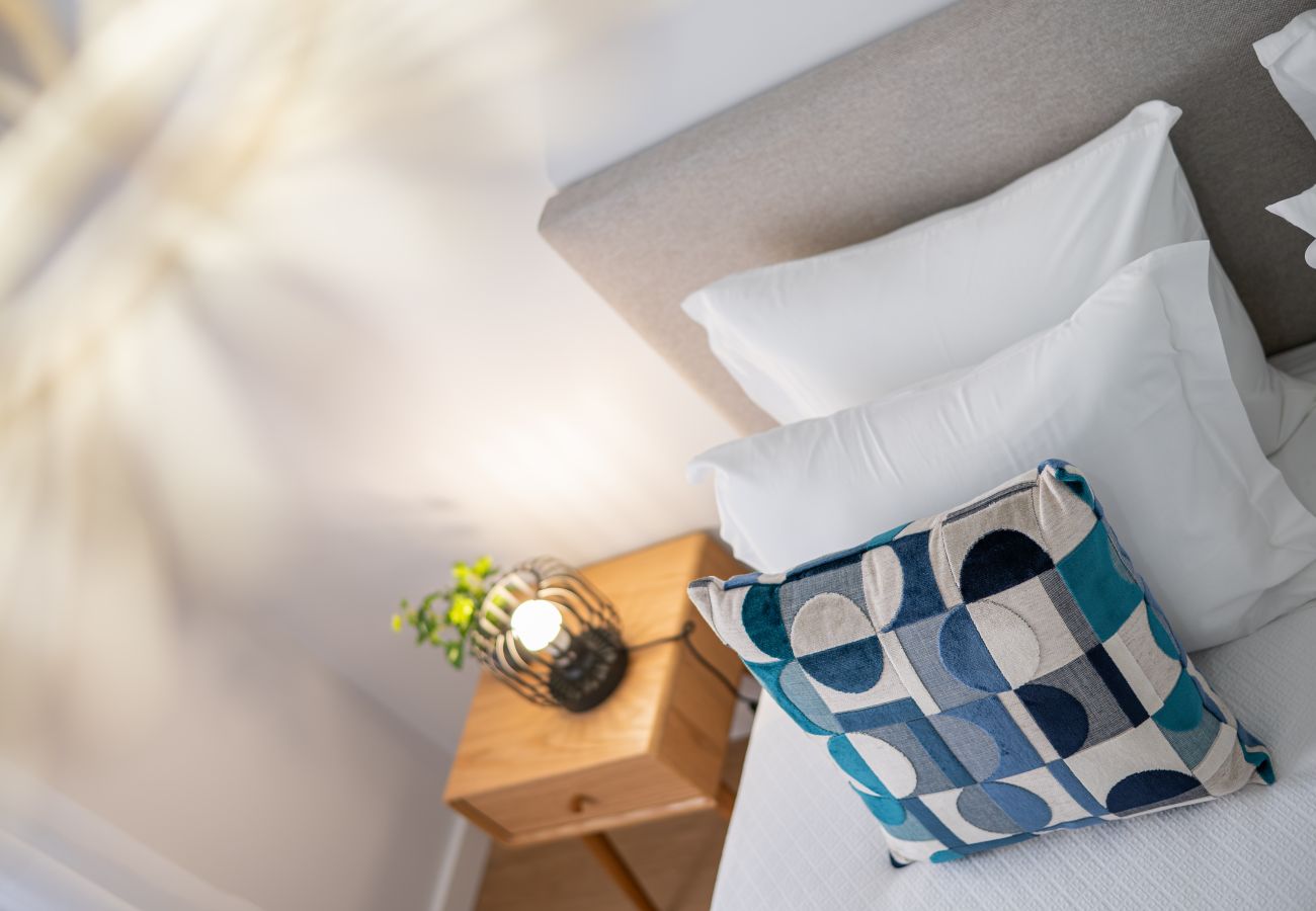 Apartamento em Ponta Delgada - MAR & LAVA 84-Downtown Apartment