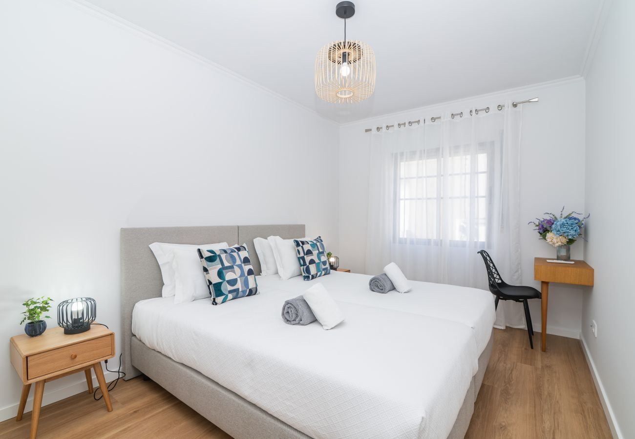 Apartamento em Ponta Delgada - MAR & LAVA 84-Downtown Apartment