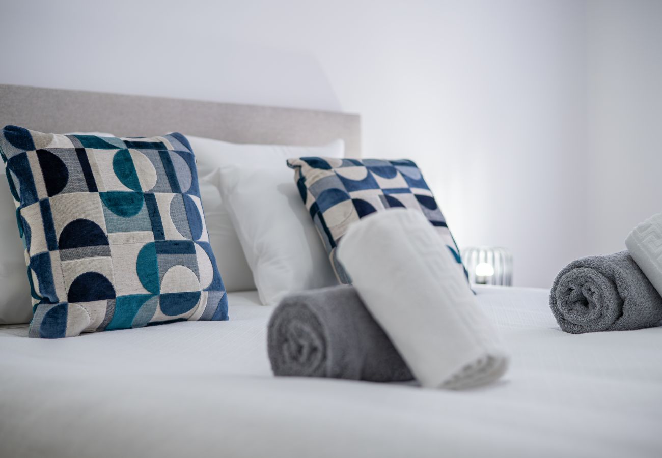 Apartamento em Ponta Delgada - MAR & LAVA 84-Downtown Apartment