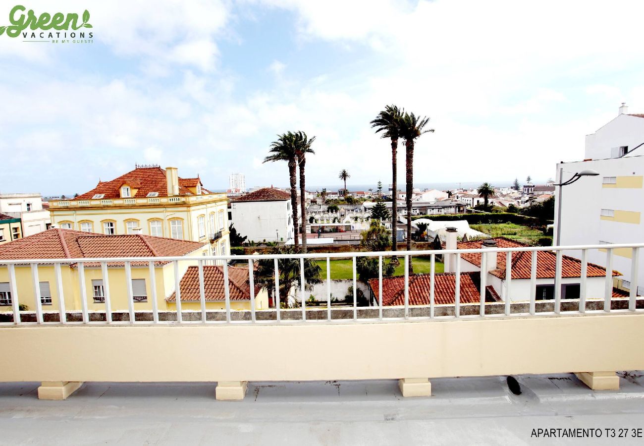 Ferienwohnung in Ponta Delgada - Apartamentos Mãe de Deus 27/3ºesq