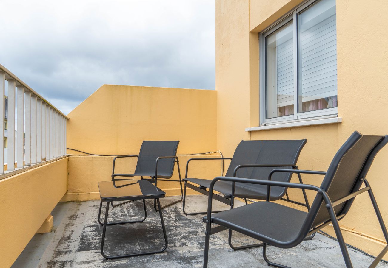 Ferienwohnung in Ponta Delgada - Apartamentos Mãe de Deus 27/3ºesq