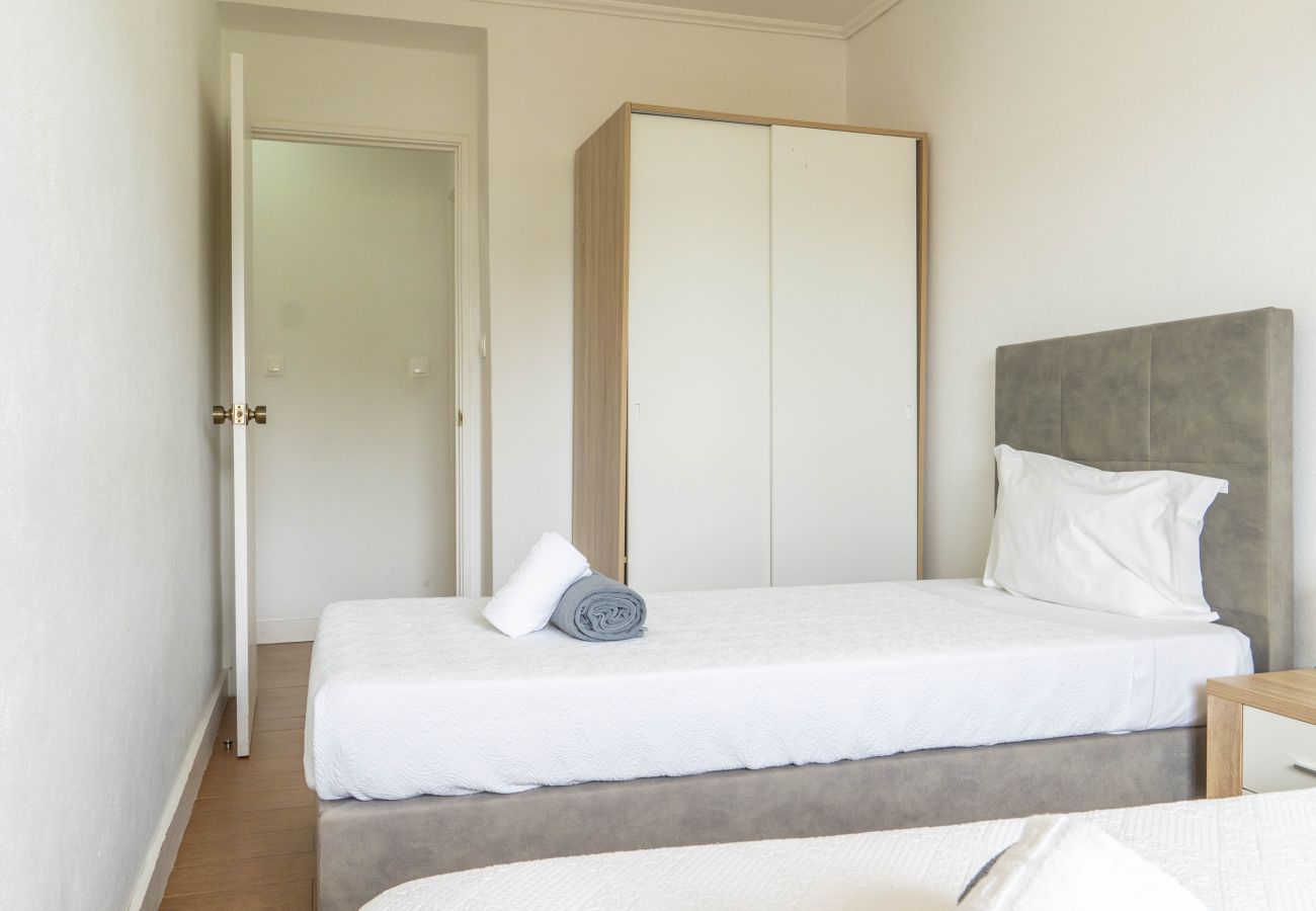 Ferienwohnung in Ponta Delgada - Apartamentos Mãe de Deus 27/3ºesq