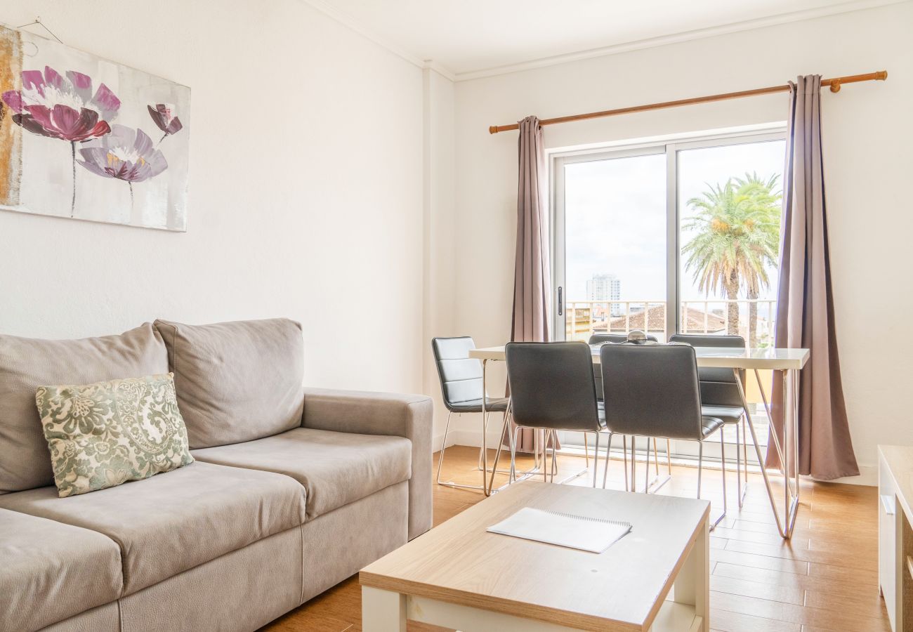 Ferienwohnung in Ponta Delgada - Apartamentos Mãe de Deus 27/3ºesq