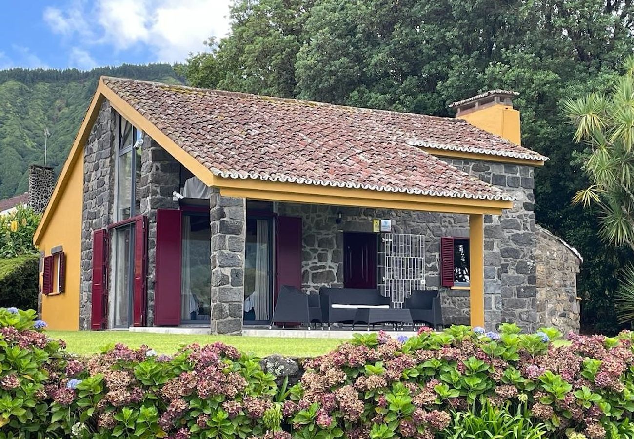 Ferienhaus in Sete Cidades - Casa da Lagoa by Green Vacations