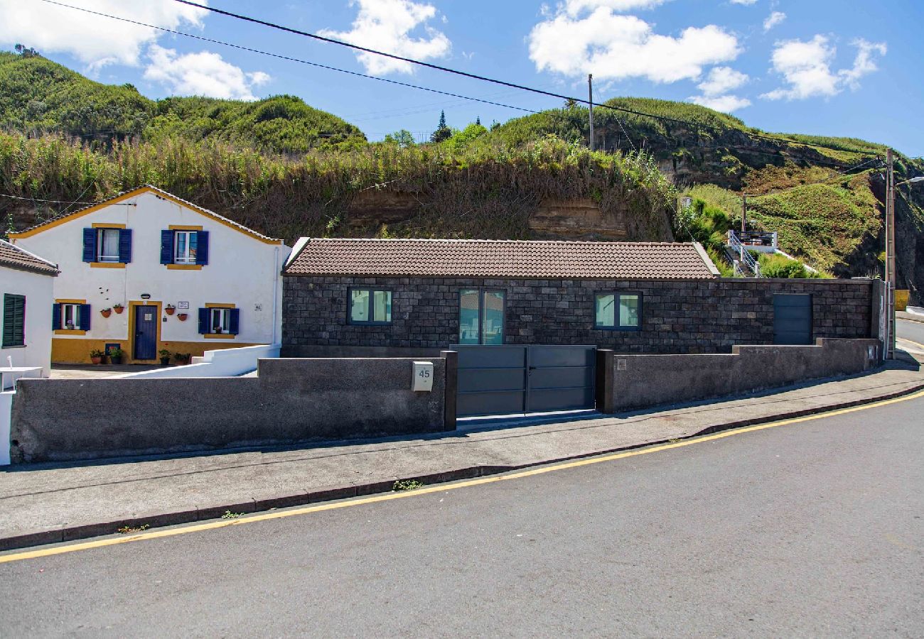 Ferienhaus in Mosteiros - Mosteiros Beach House