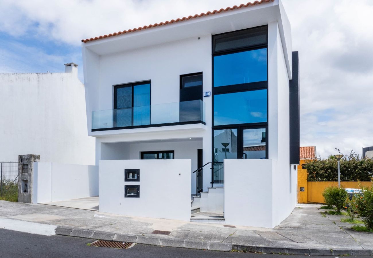 Ferienwohnung in Ponta Delgada - EnCanto Terrace House