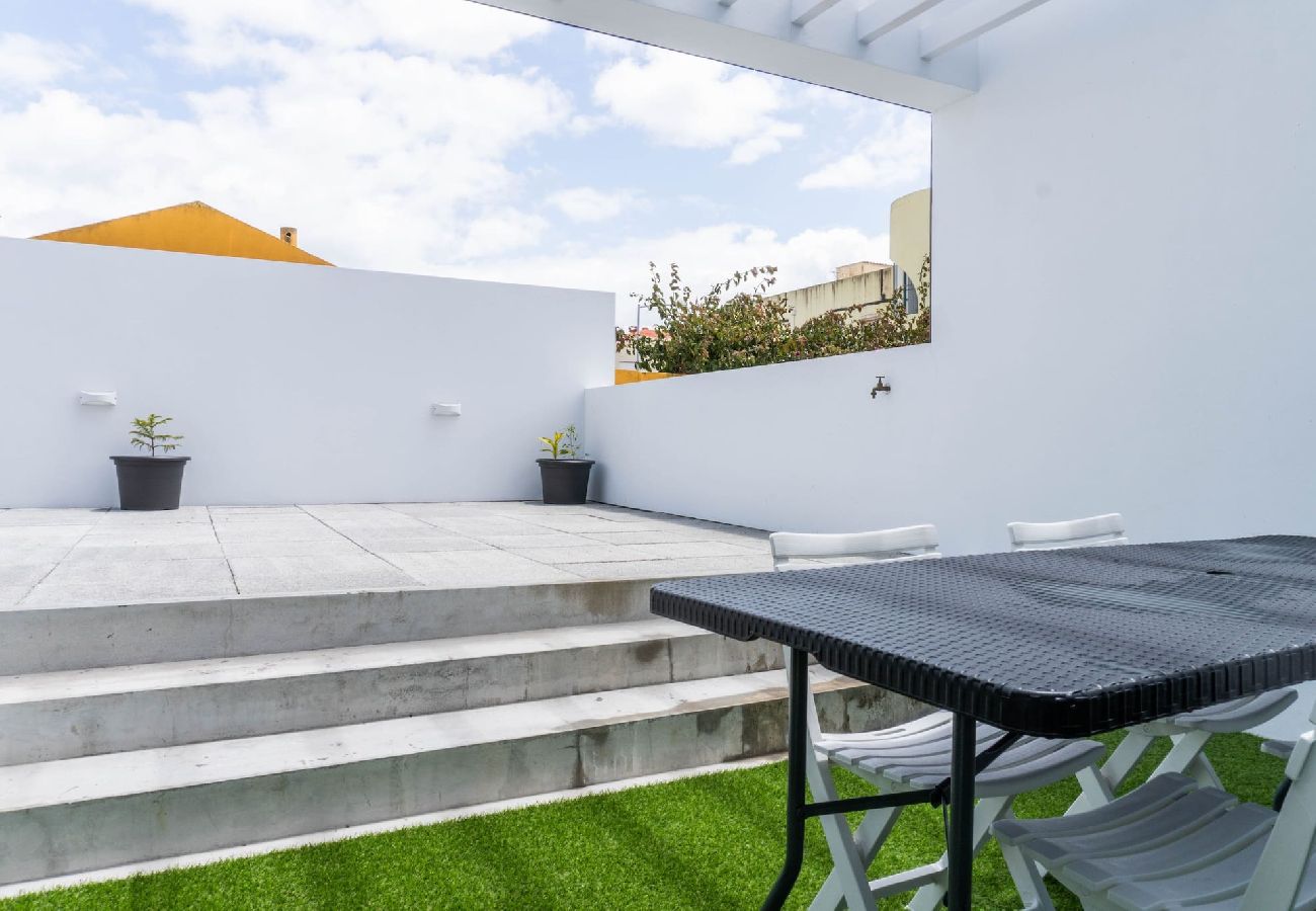 Ferienwohnung in Ponta Delgada - EnCanto Terrace House