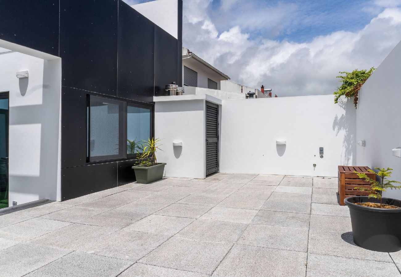 Ferienwohnung in Ponta Delgada - EnCanto Terrace House