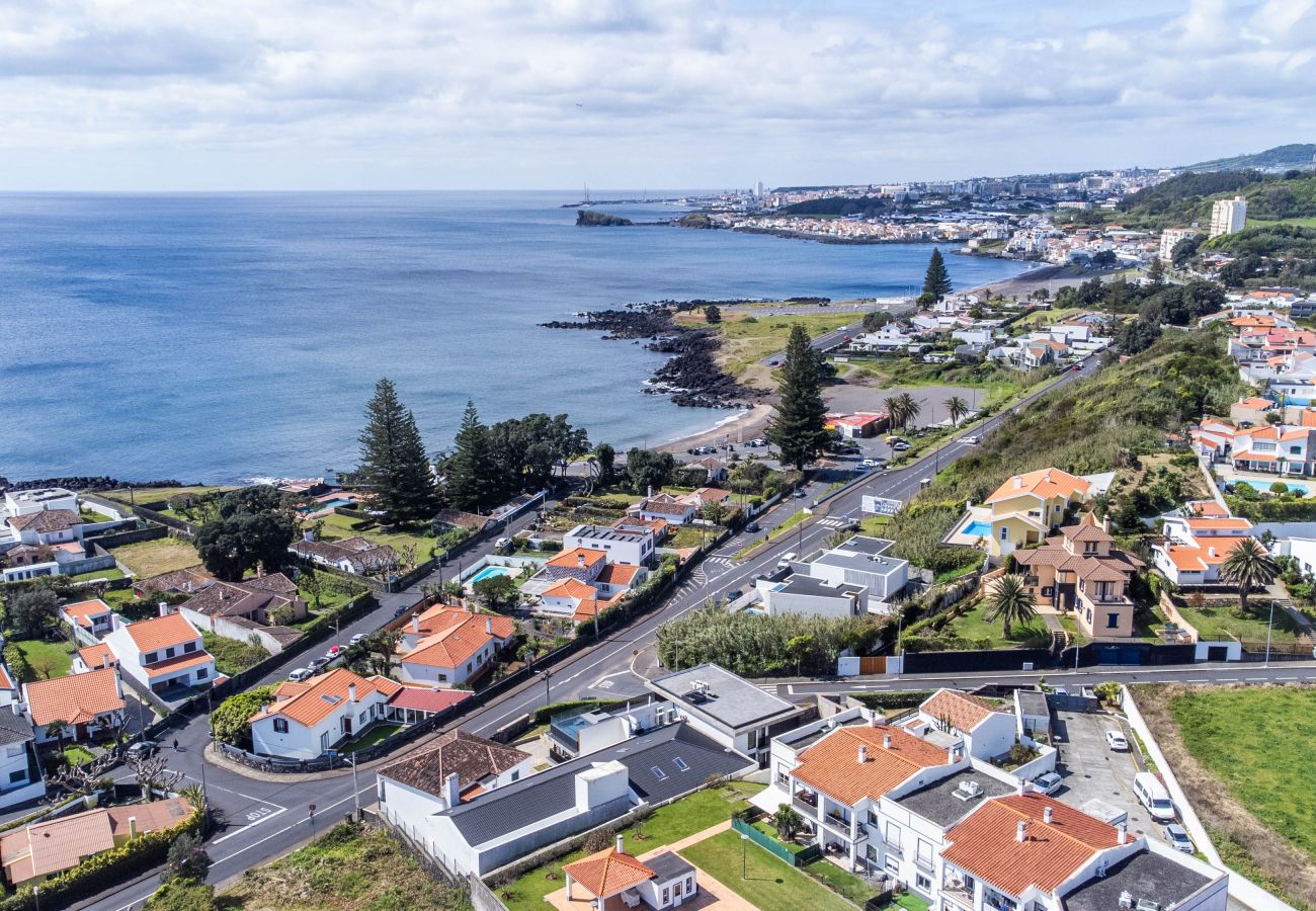 Villa in São Roque - Beach Front Villa