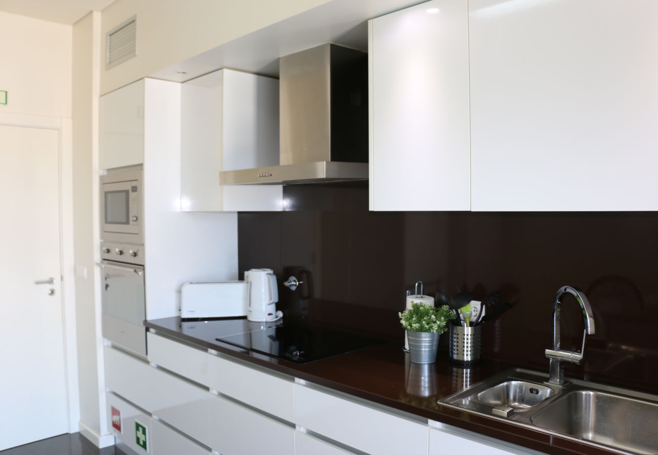 Ferienwohnung in Fajã de Baixo - City View Apartment