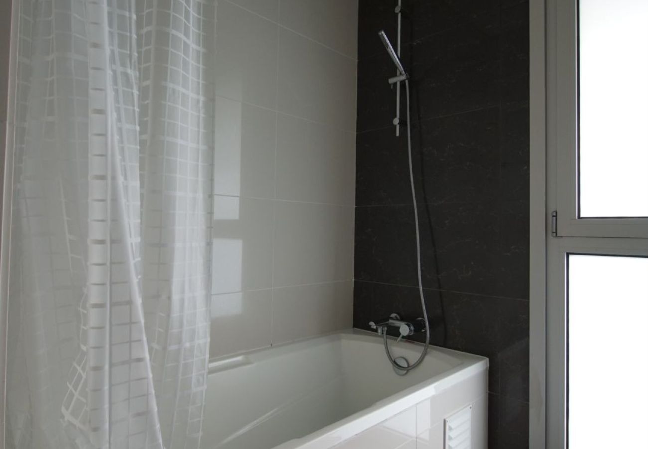 Ferienwohnung in Fajã de Baixo - City View Apartment