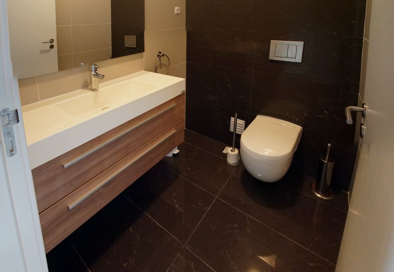 Ferienwohnung in Fajã de Baixo - City View Apartment