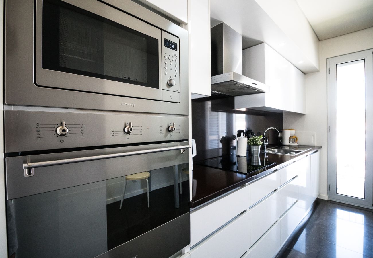 Ferienwohnung in Fajã de Baixo - City View Apartment