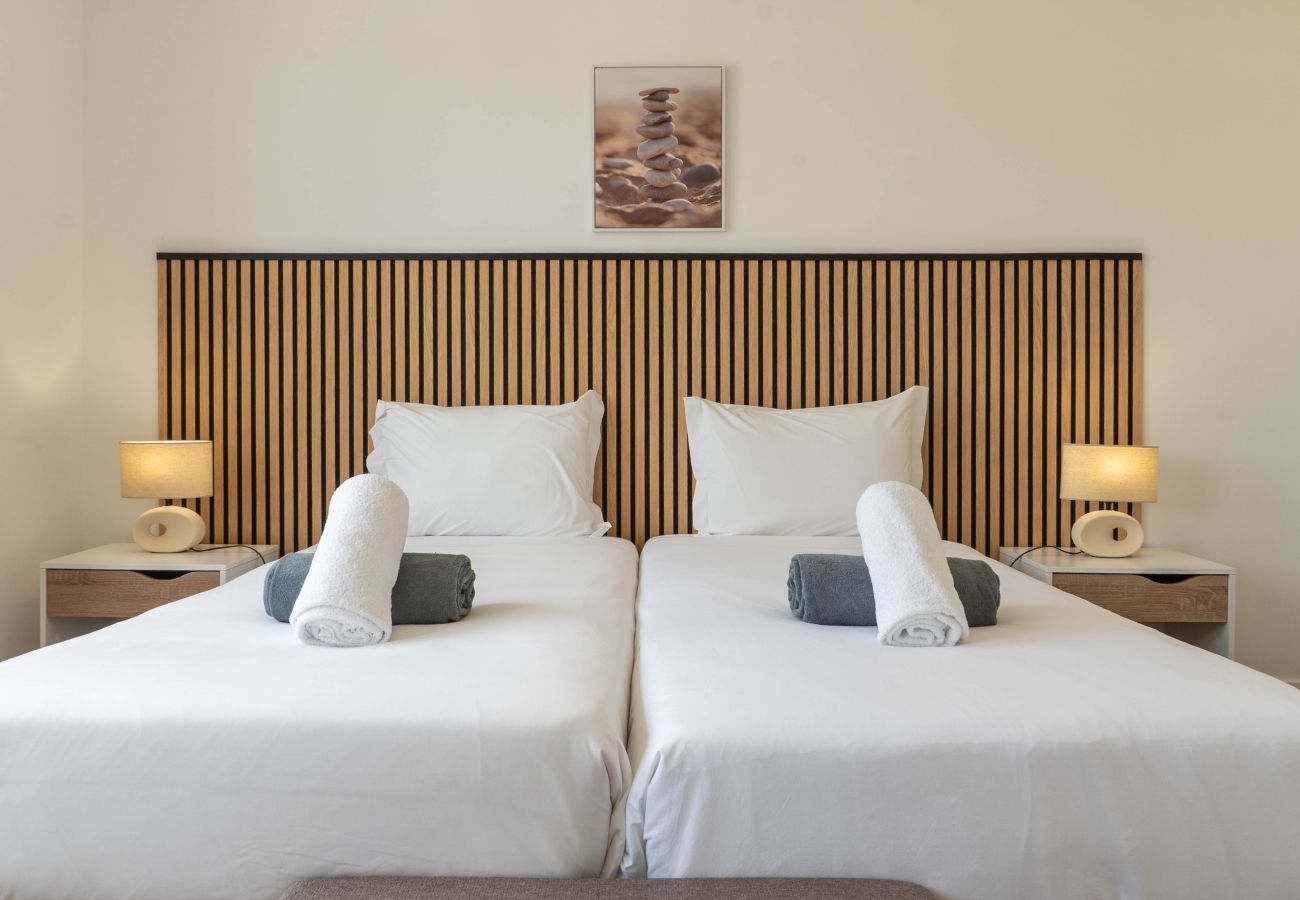 Ferienwohnung in Ponta Delgada -  Sunset Marina View by Green Vacations