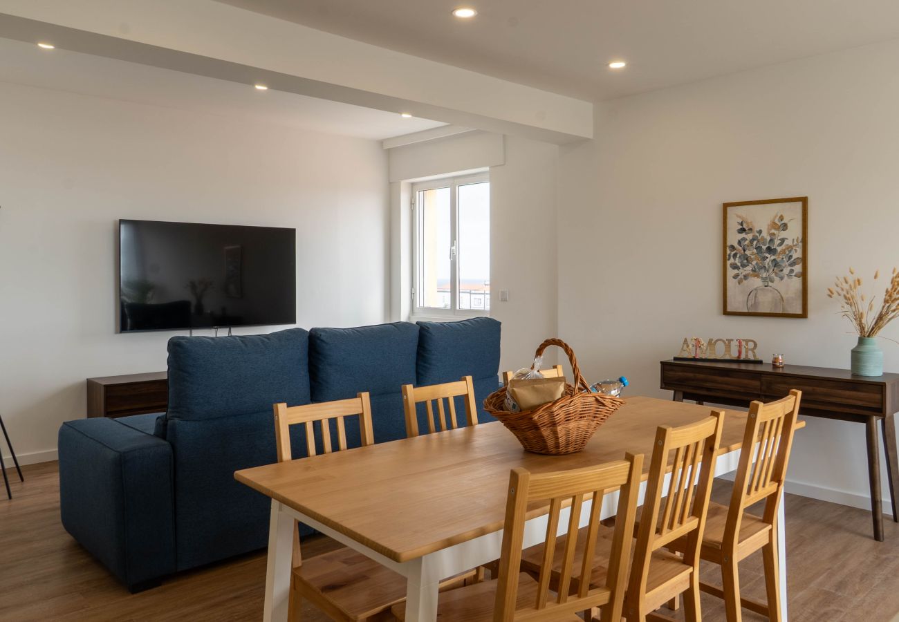 Ferienwohnung in Ponta Delgada -  Sunset Marina View by Green Vacations