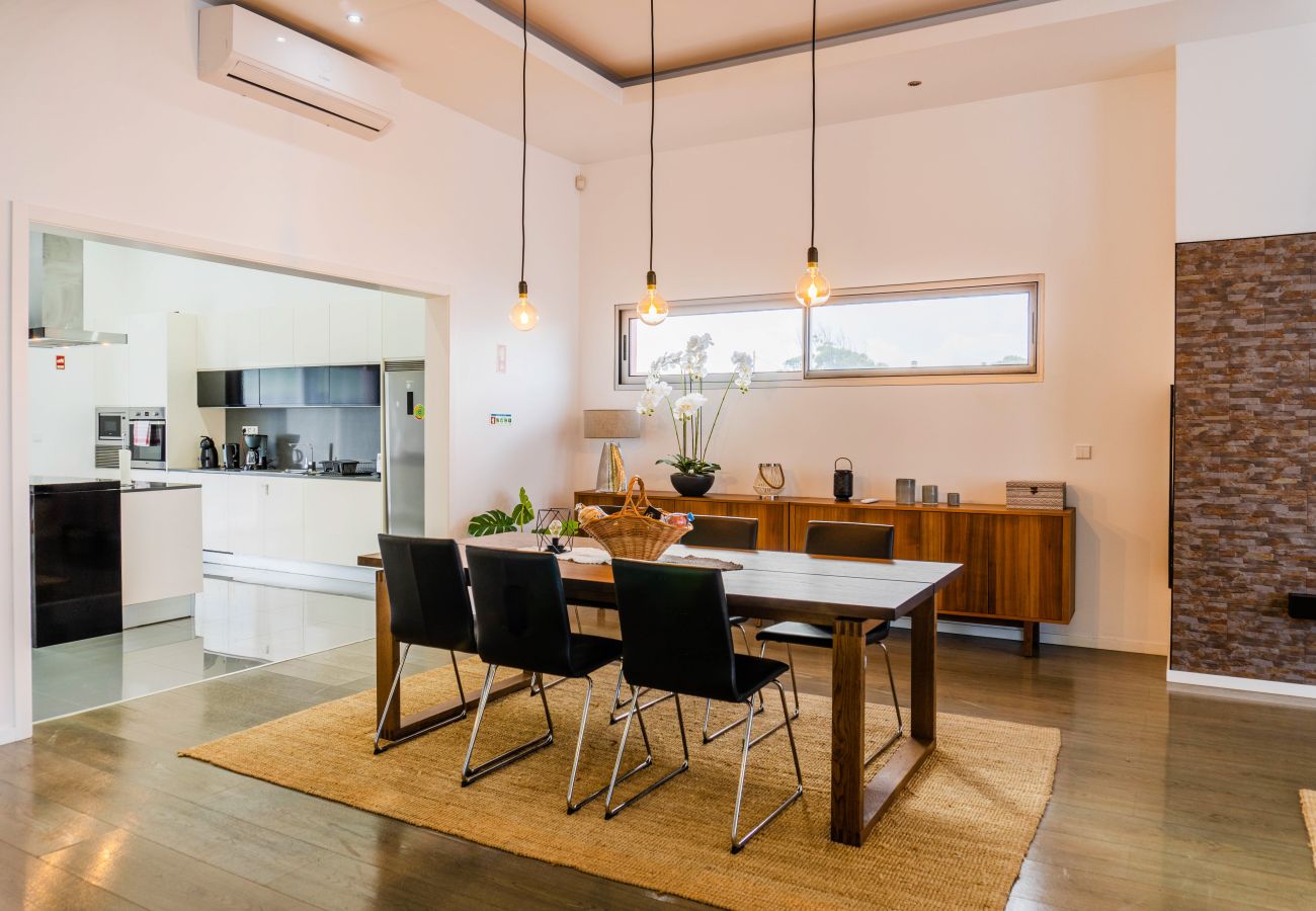 Villa in Rabo de Peixe - Santana Beach House