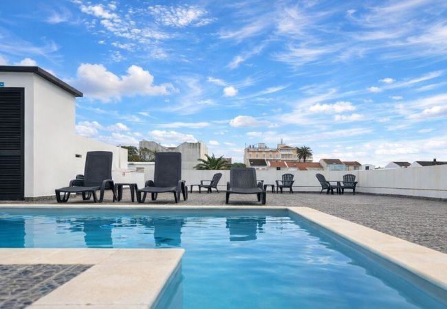 Rent by room in Ponta Delgada - The Rock Hostel 1