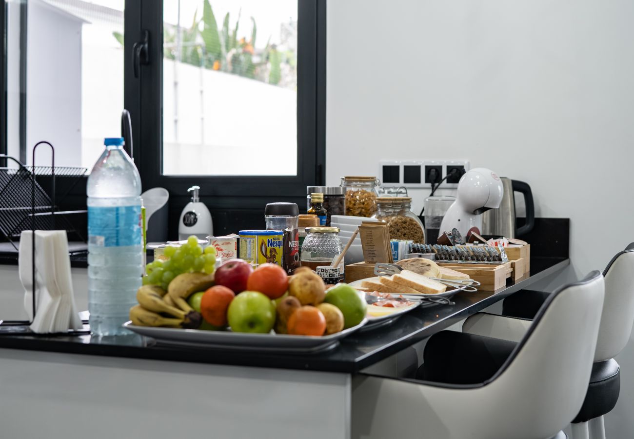 Rent by room in Ponta Delgada - The Rock Hostel 1