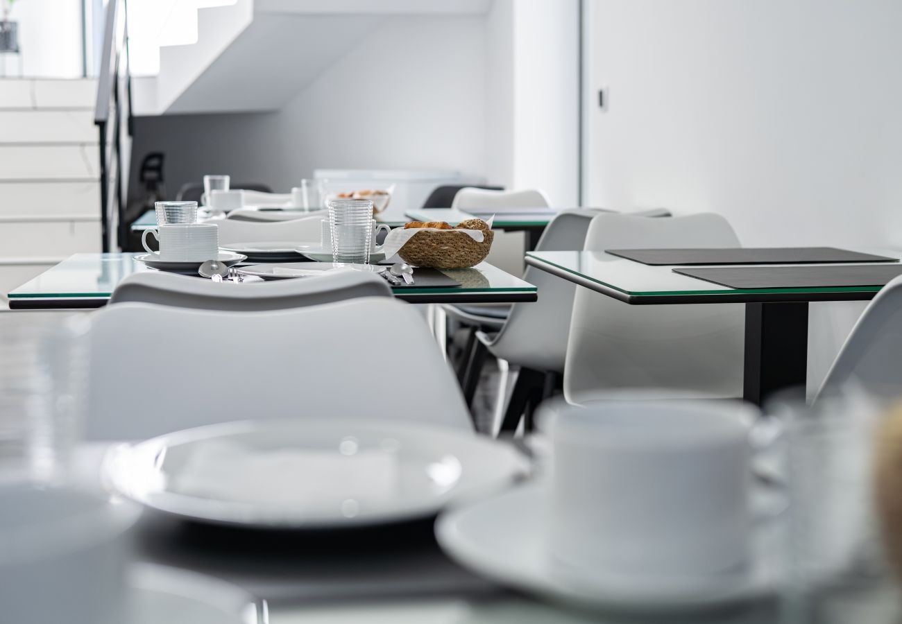 Rent by room in Ponta Delgada - The Rock Hostel 1