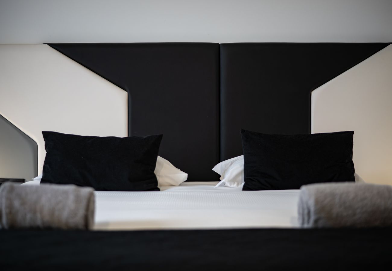 Rent by room in Ponta Delgada - The Rock Hostel 1