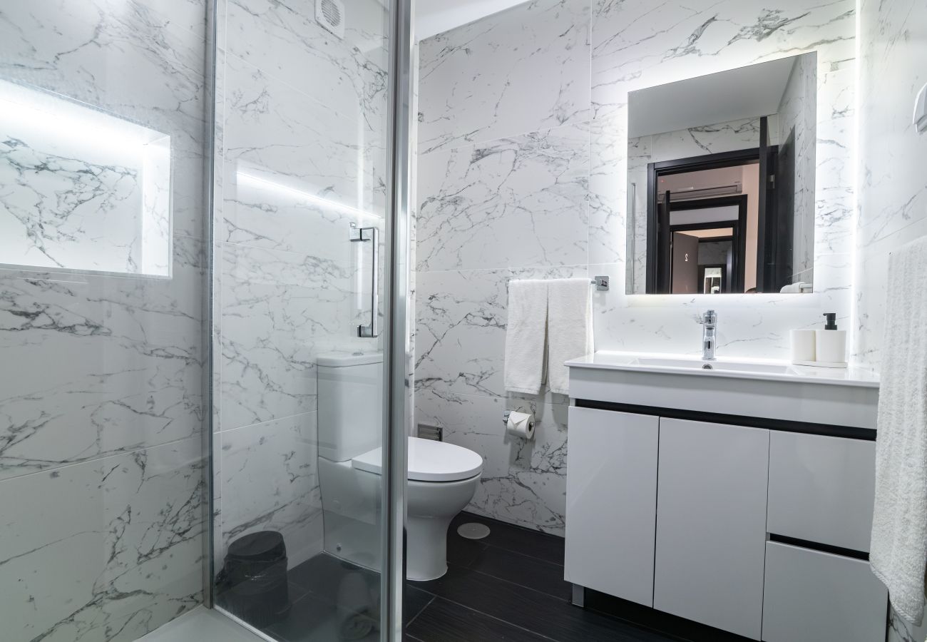 Rent by room in Ponta Delgada - The Rock Hostel 1