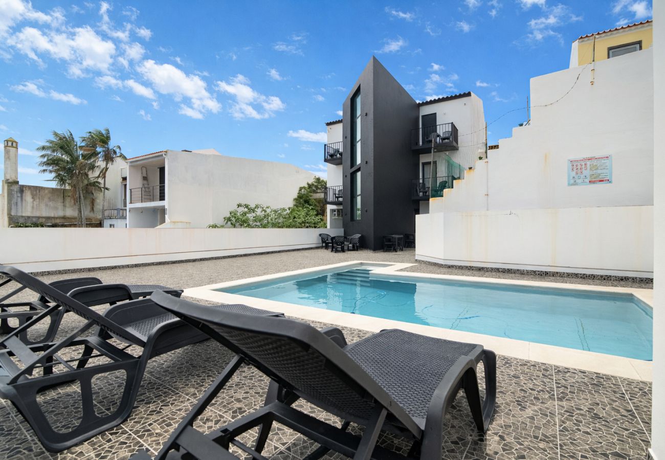 Rent by room in Ponta Delgada - The Rock Hostel 1