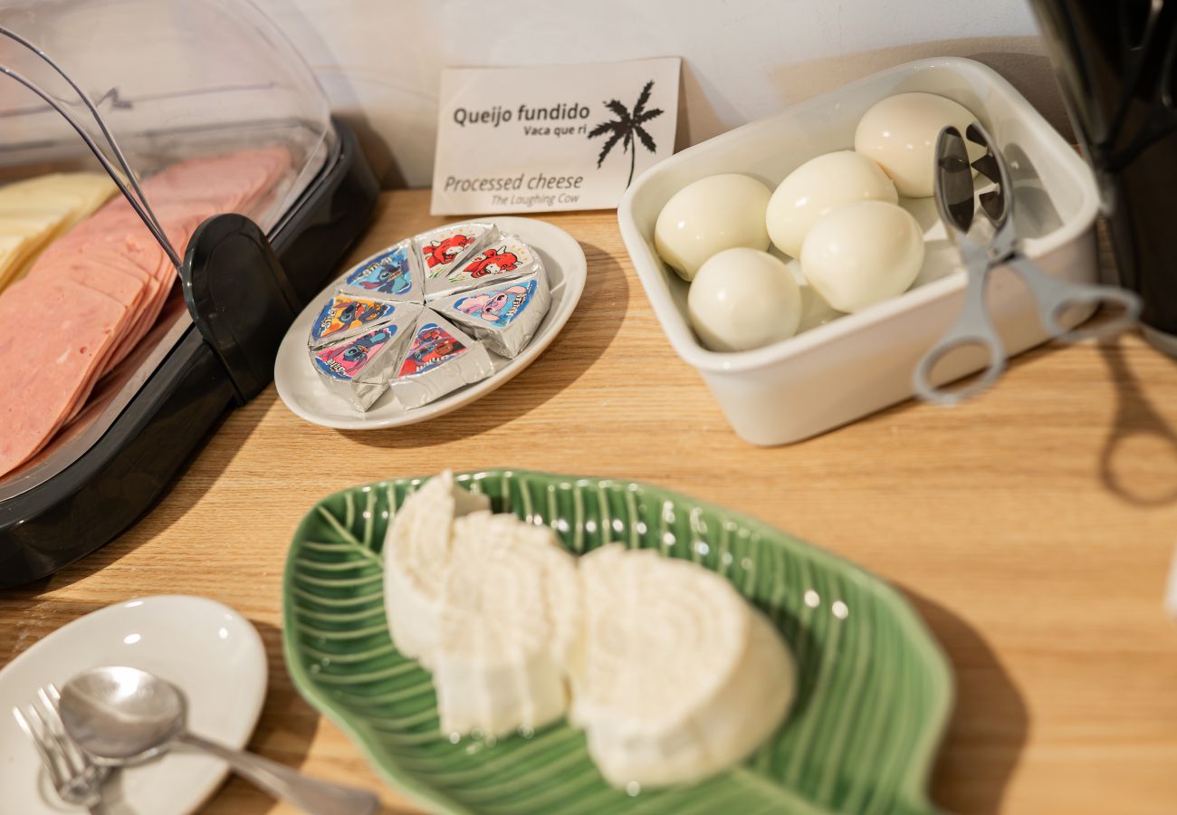 Rent by room in Capelas - Vila Rosario - Standard Room 1