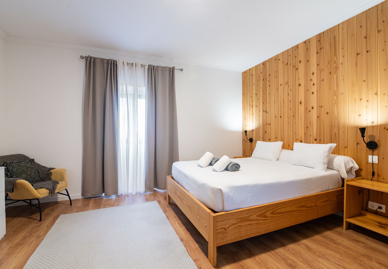 Rent by room in Capelas - Vila Rosario - Private Suite 5