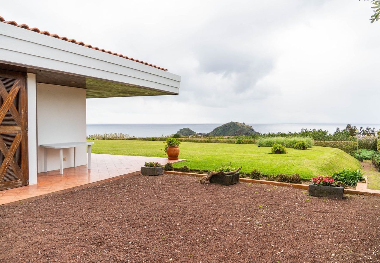 House in Vila Franca do Campo - The Princess Ring View