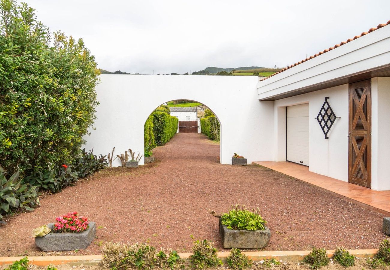 House in Vila Franca do Campo - The Princess Ring View