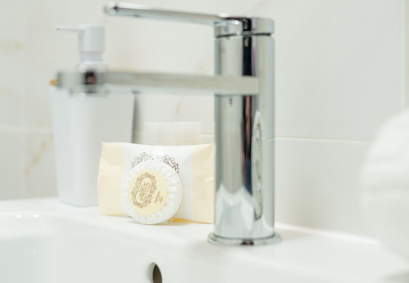 Apartment in Ponta Delgada - MAR & LAVA 84-Downtown Apartment