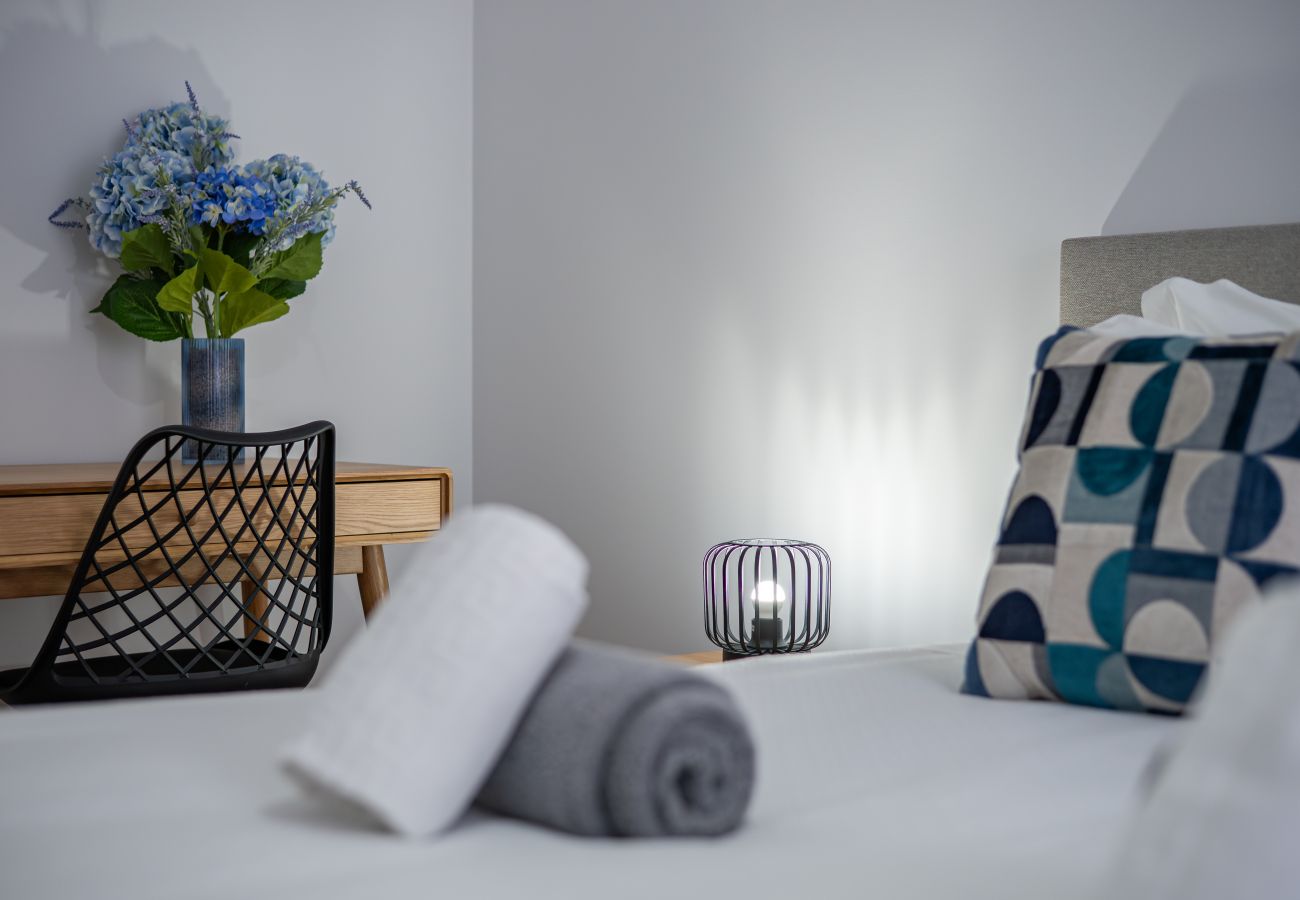 Apartment in Ponta Delgada - MAR & LAVA 84-Downtown Apartment